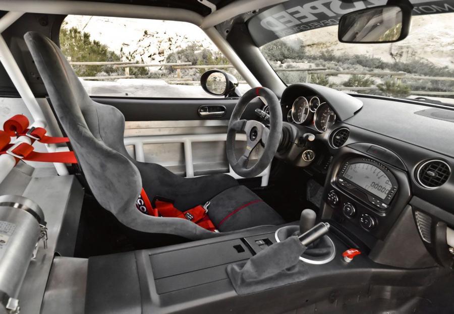  Mazda MX-5 Super 25 Concept 2012 года  (фото 4 из 26)